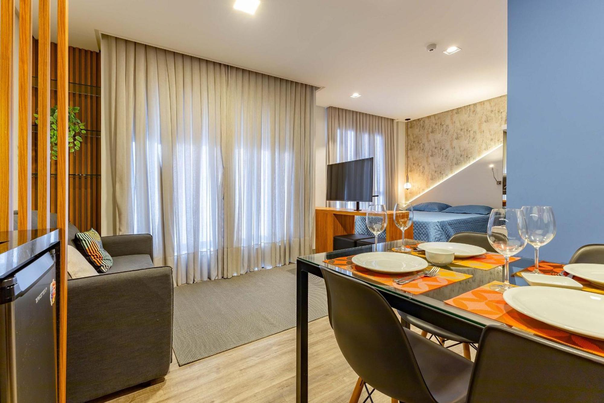 Confortavel Loft Em Condominio Com Piscina Бомбиньяс Экстерьер фото